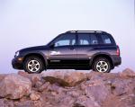 Chevrolet Tracker 2000 года